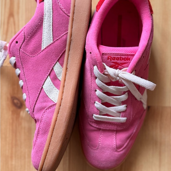 Reebok Suede Sneaker in Bright Pink with White Accents - Picture 2 of 5